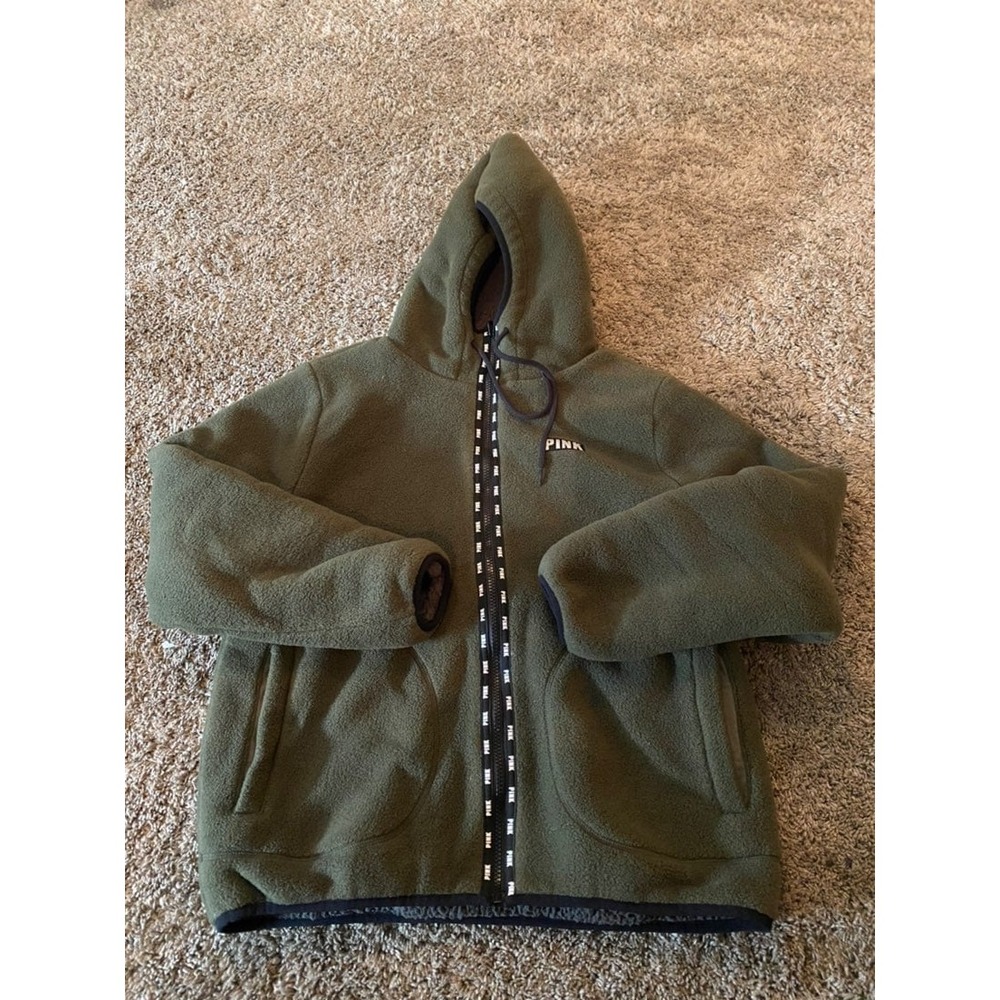 Pink vs fleece coat with hood‎ small